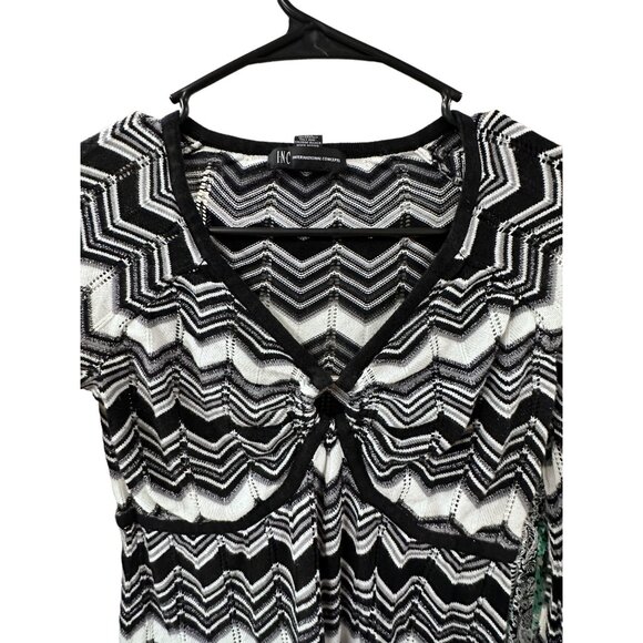 INC International Concepts Black and White Chevron Sweater - Picture 2 of 6